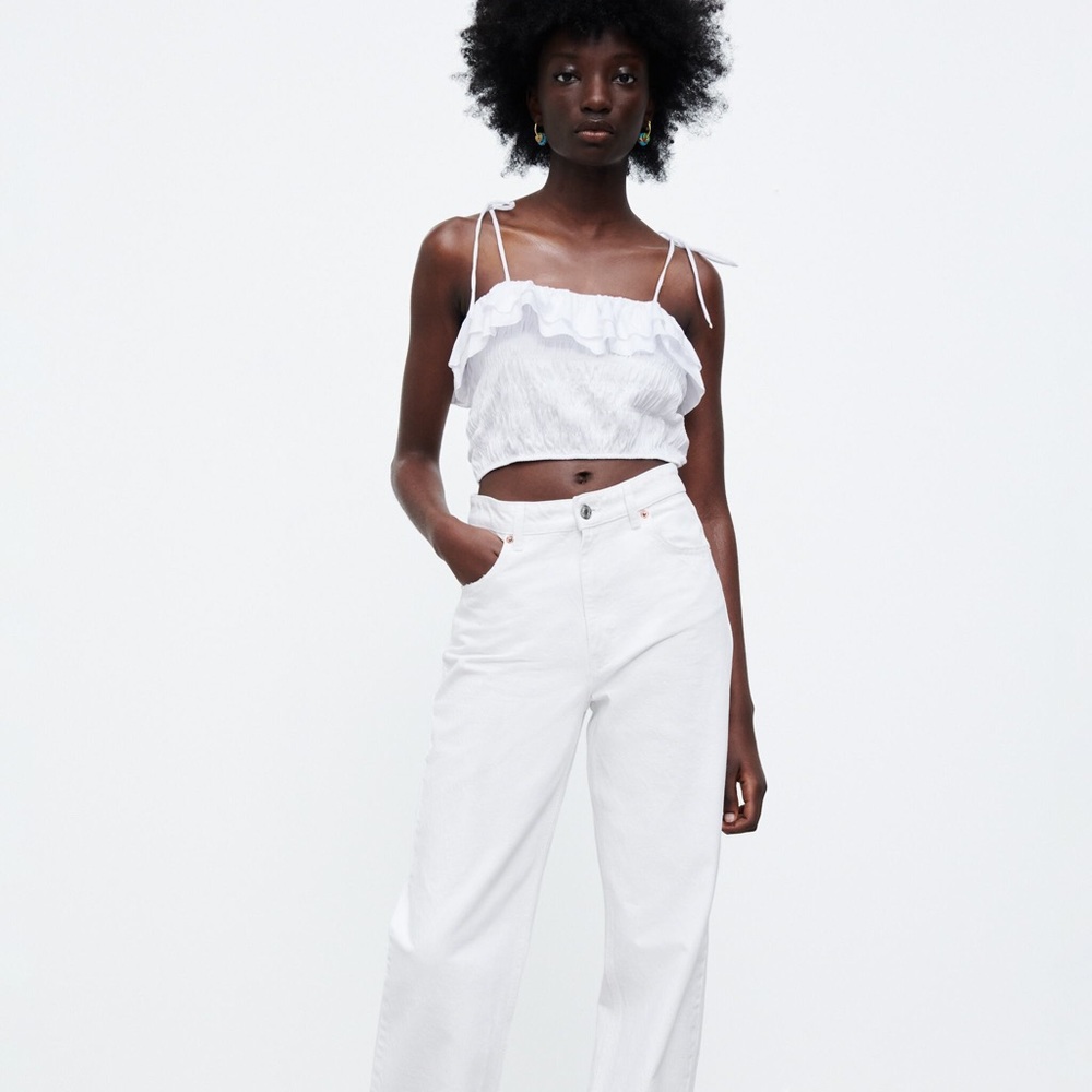 Zara - Ruffled Crop Top - Picture 3 of 9